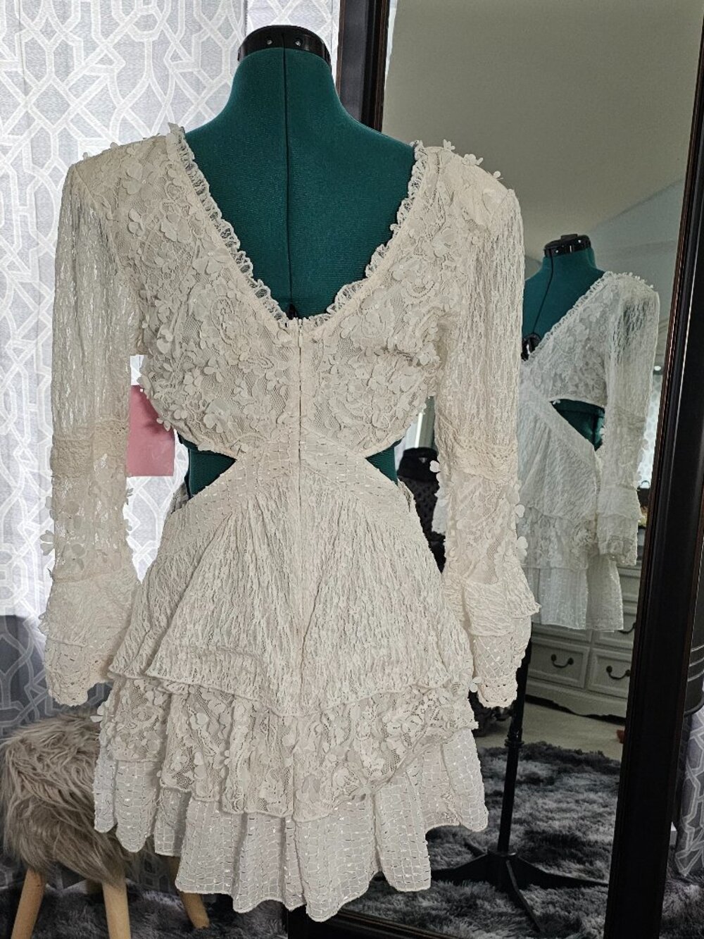 Avec Les Filles Cream Lace Long‑Sleeve Ruffle Dress – Size 10 (NWT) - Picture 3 of 8